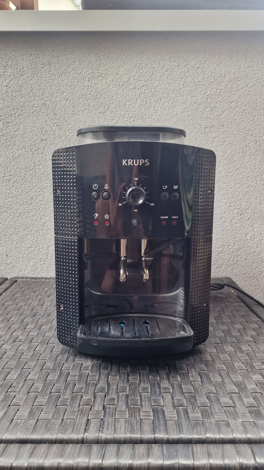 Ekspres do kawy Krups z młynkiem [rezerwacja]