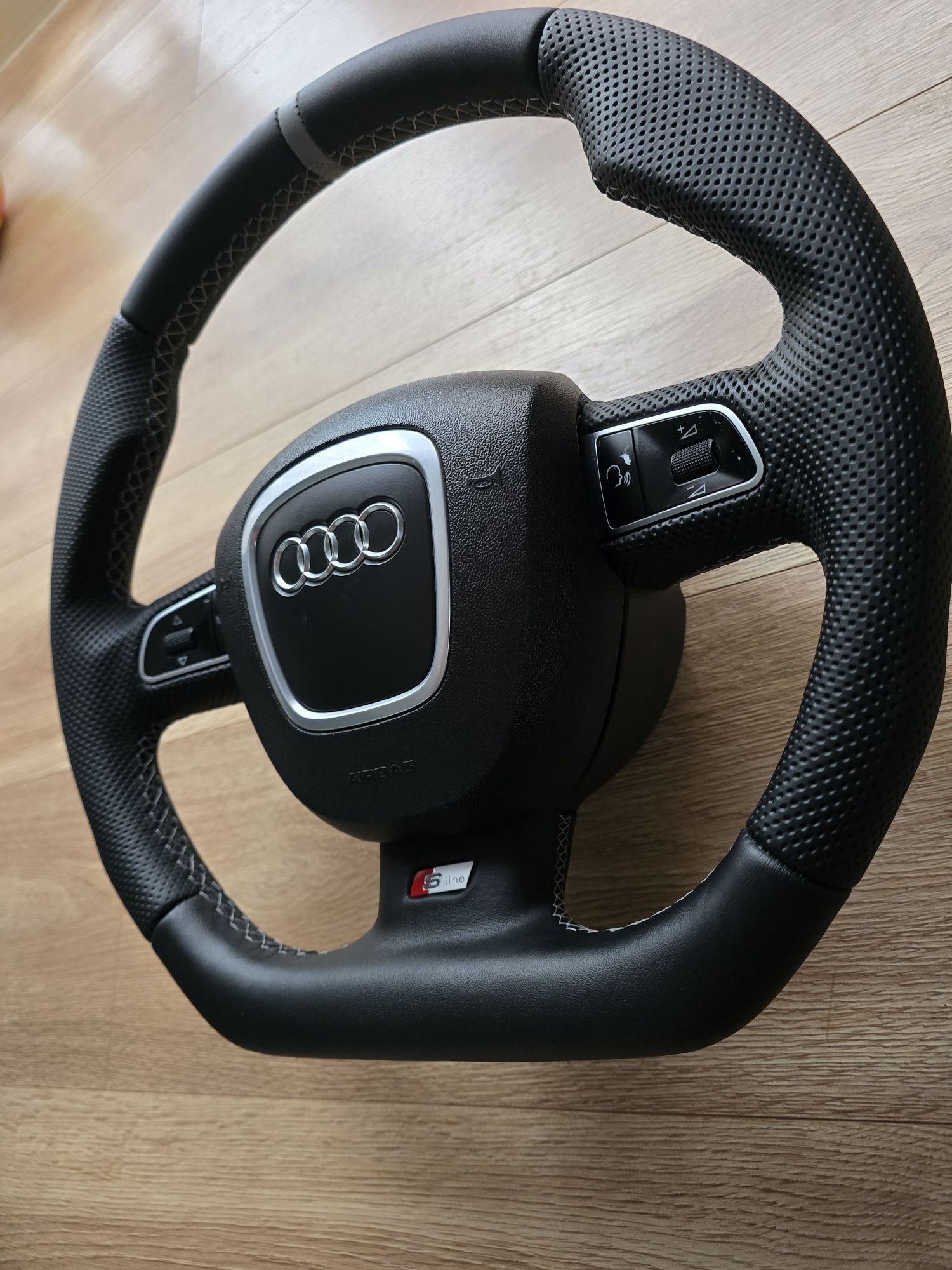 Kierownica + air bag tuning a4 b6 b7 a6 c5 c6 a3 8p a8 a5 PFI car styl
