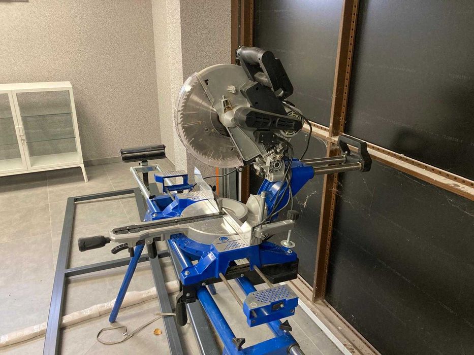 Ukośnica Scheppach HM140L  + stół Scheppach UMF 2000