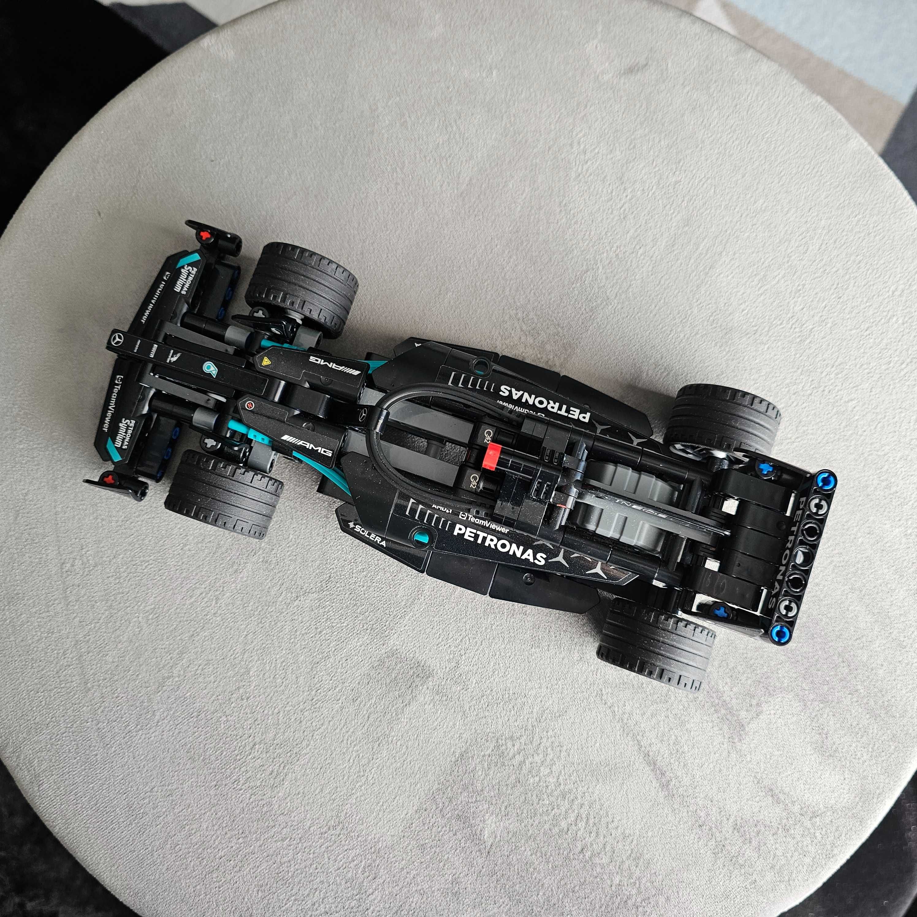 LEGO Technic Mercedes-AMG F1