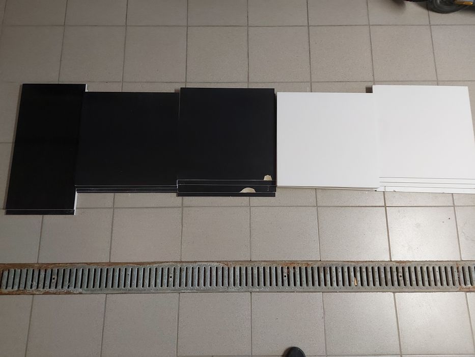 Płytki glazura czarne białe