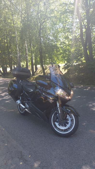 Kawasaki GTR 1400 rok prod. 2009