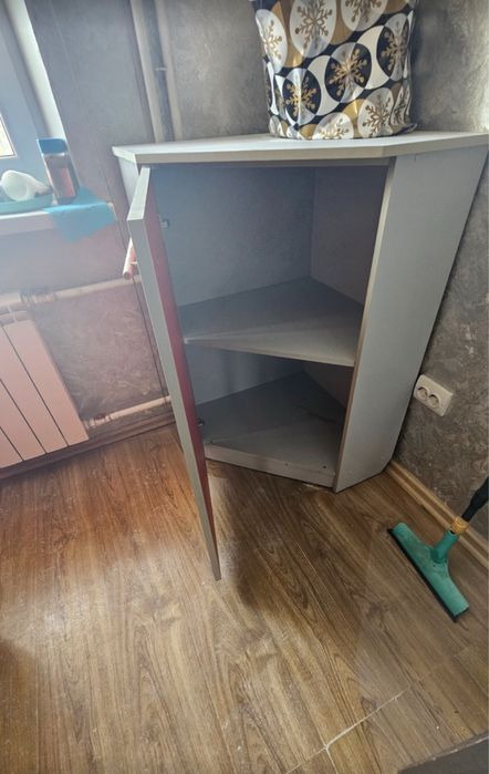 Комод угловой, отличное состоние