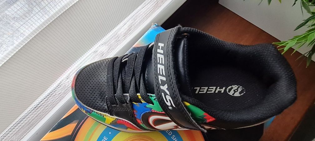 Butorolki Heelys 35 za pół ceny