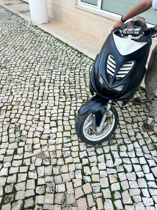 Vendo yamanha aerox como esta