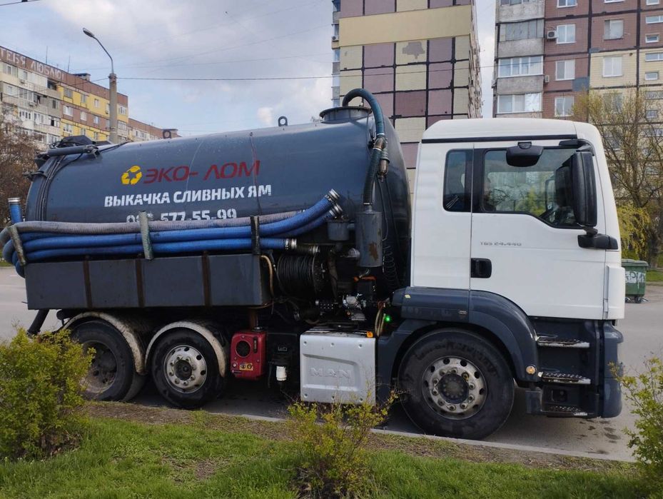 Илососные услуги. Откачка частных и промышленных ям