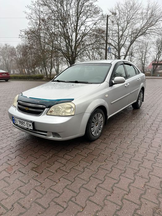 Продам шивроле лачеті 1.8