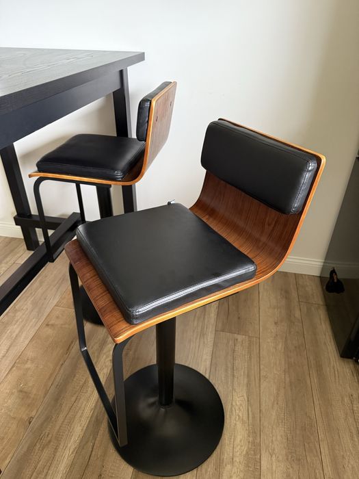 Stół barowy Ikea Nordviken krzesła hokery obrotowe regulowane