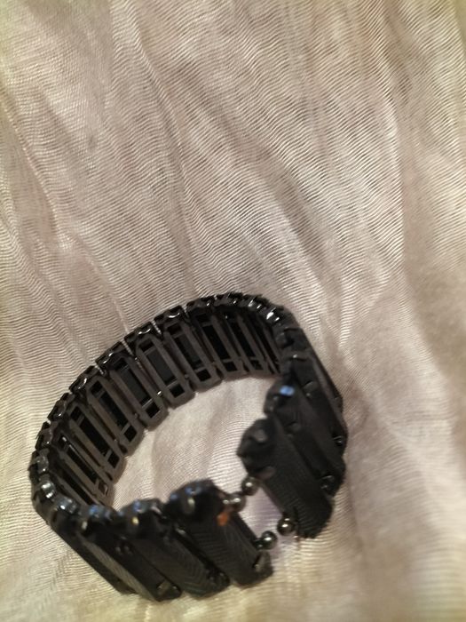 Bransoletka czarna z prostokątnych kamieniniezamknięta