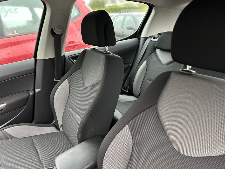 Peugeot 308 rocznik 2008r benzyna 1,6 NIE Zapala