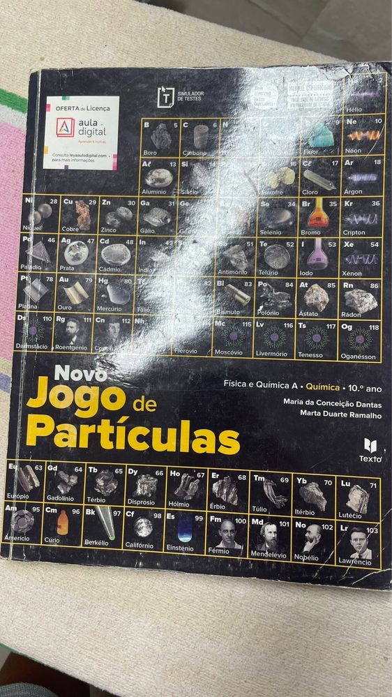 Manuais de Fisica e Quimica de 11° ano