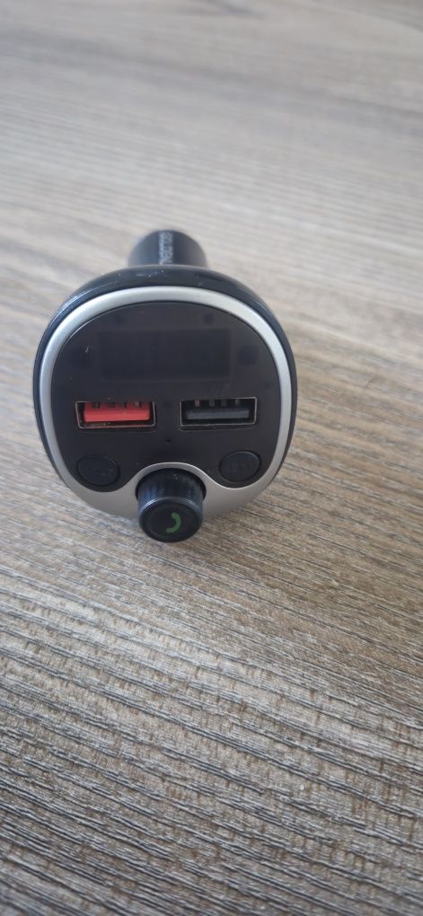 Adapter na zapalniczkę samochodowa z dwoma gniazdami oraz bluetooth