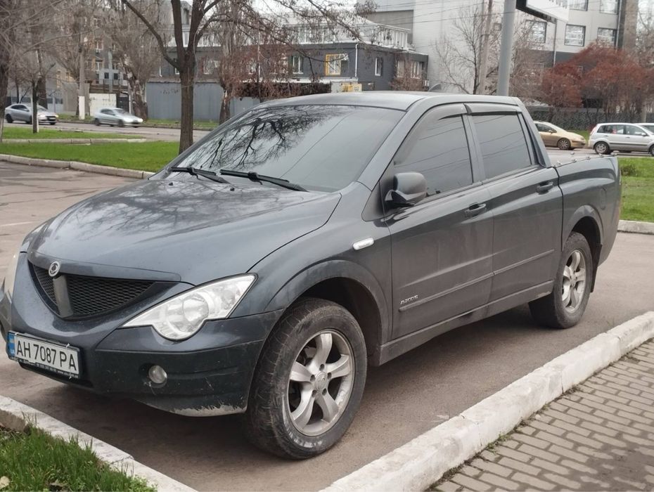 SsangYong Actyon Sports 2011 • 2.0 дизель • 144 тыс. км
