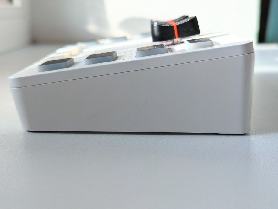 FIFINE AmpliGame SC3 — новий білий аудіомікшер для стрімів