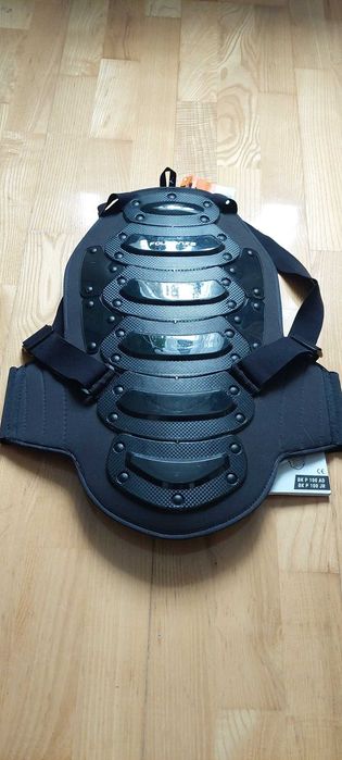 Ochraniacz na plecy-żółwik, ochronnik Fouganza-rozm. M-nowy z metkami.