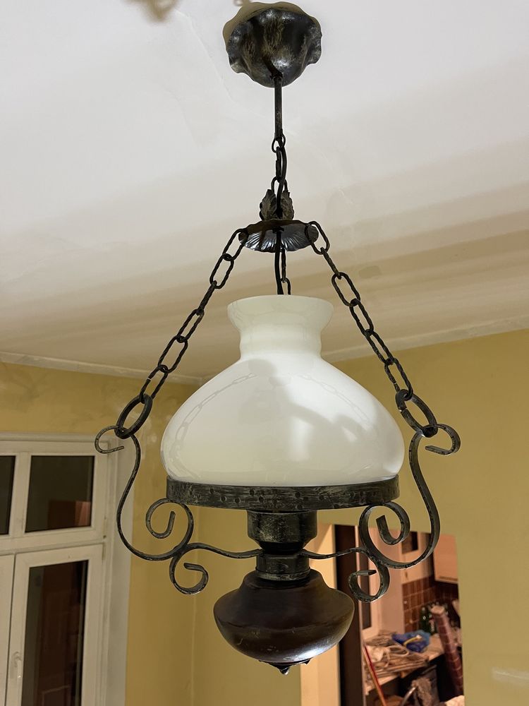 Lampa wisząca stary styl