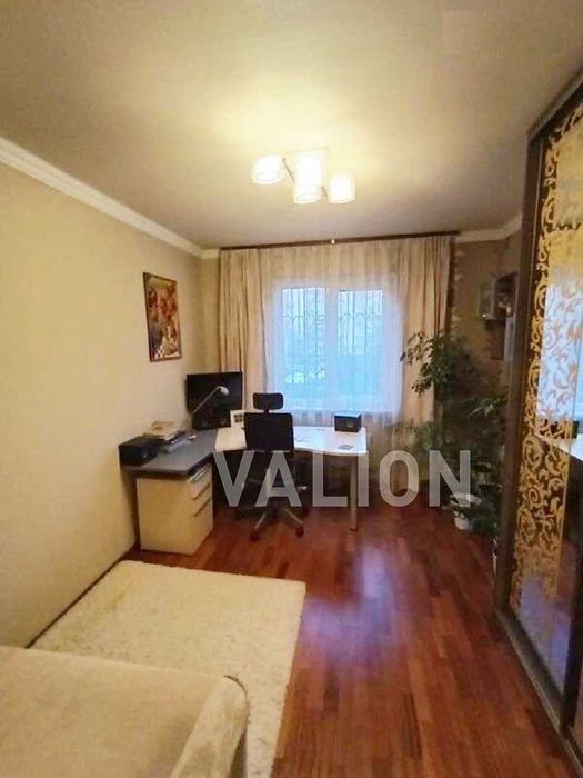 Продам 3к квартиру, ремонт, вул. Симиренка 22Б, Борщагівка, Святошин