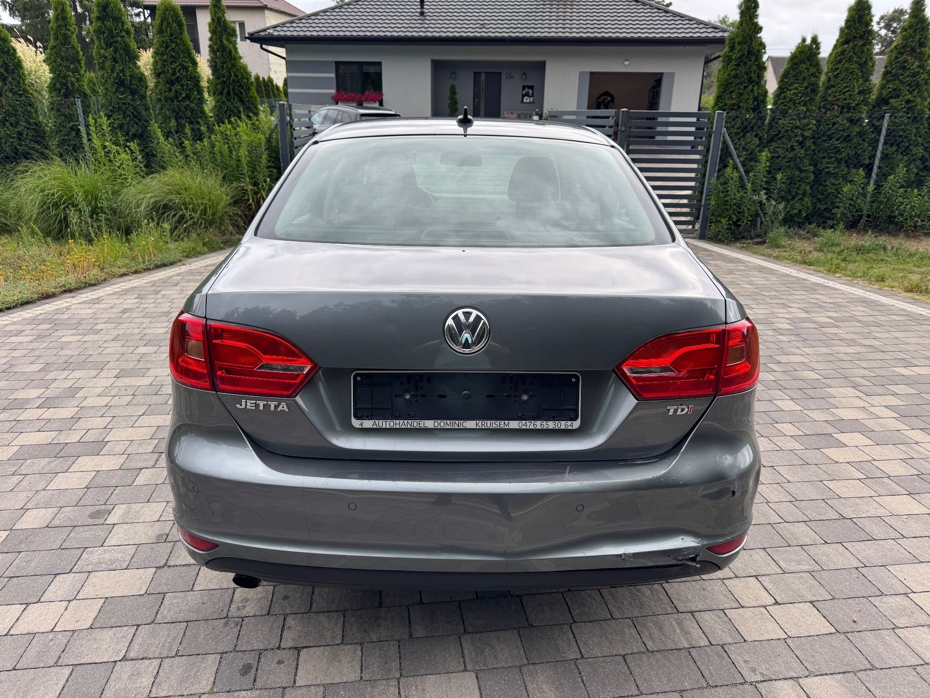 Volkswagen Jetta 1.6TDi 105KM * Navi * Klima * Alu *