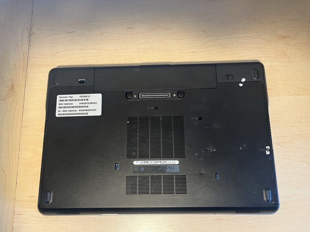 Pancerny Laptop Dell Latitude e6540: 15 cali, 12GB RAM, dysk 300GB