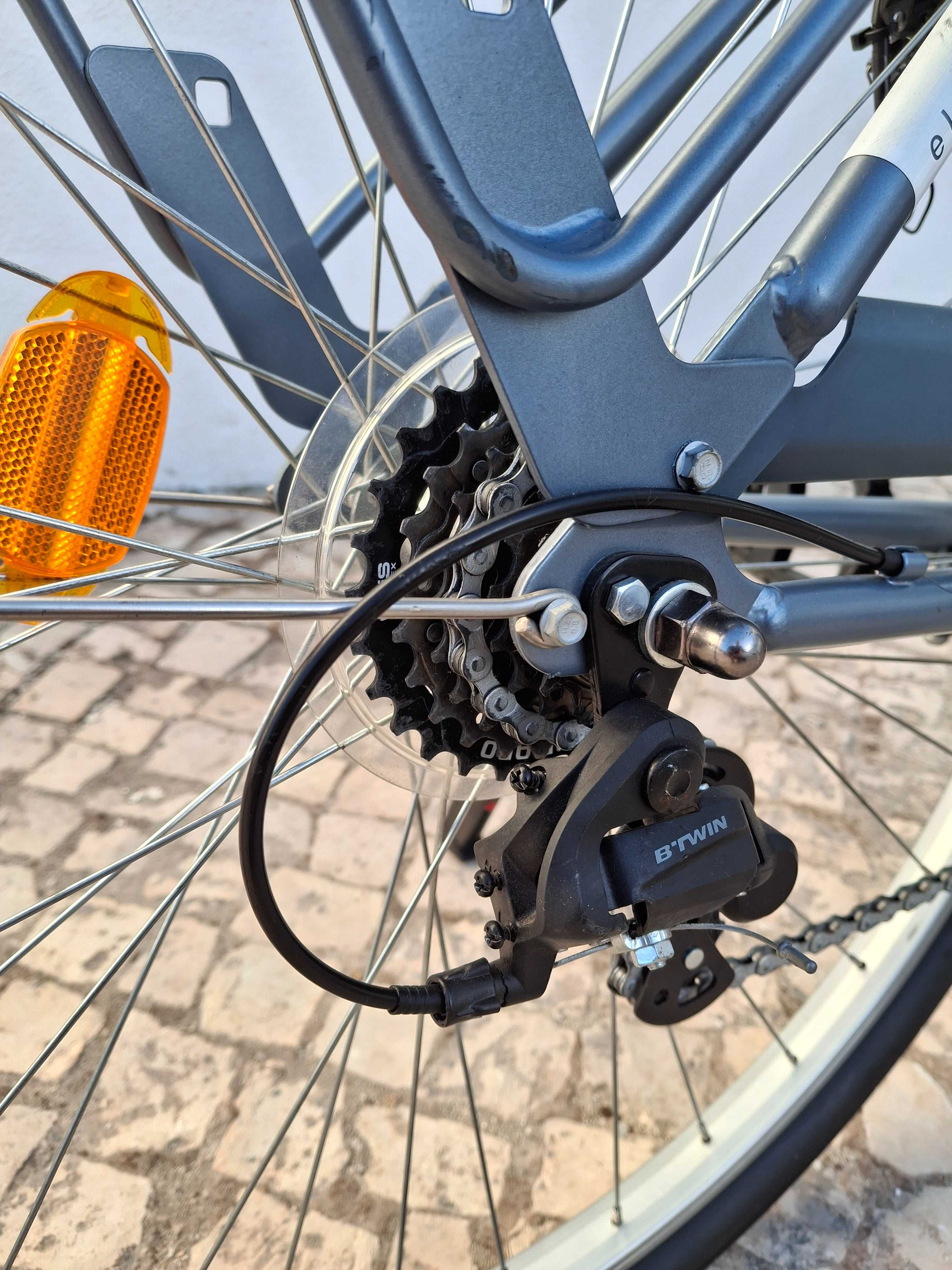 Bicicleta de cidade Decathlon Elops 120