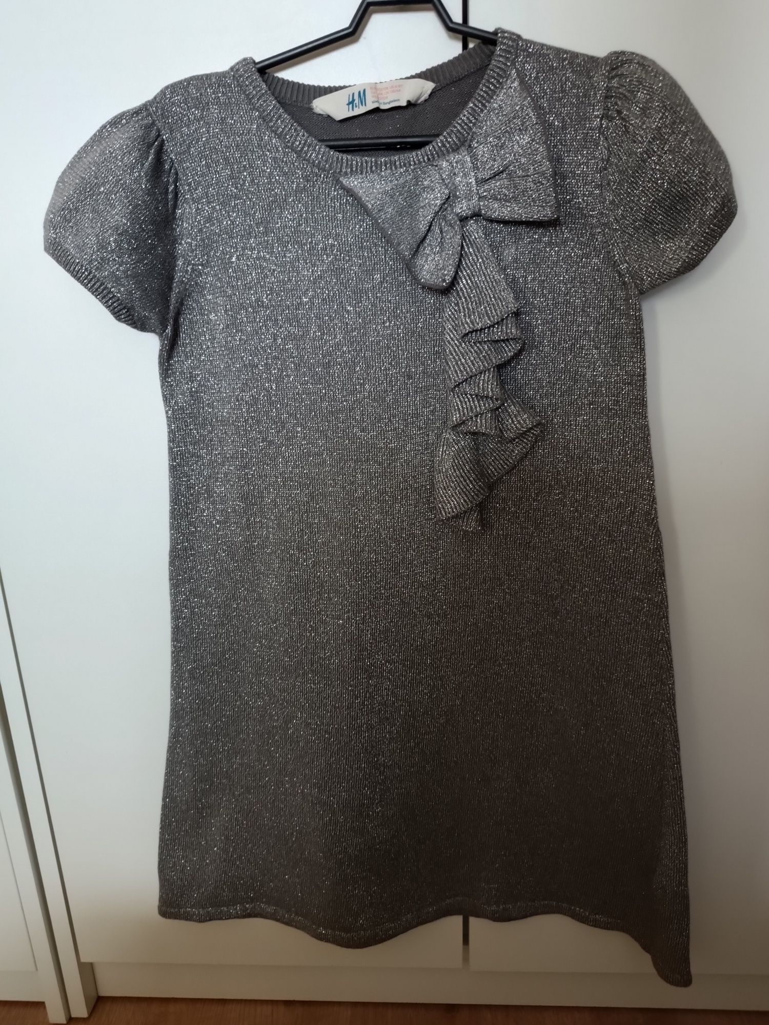 Sukienka srebrna z H&M 122/128