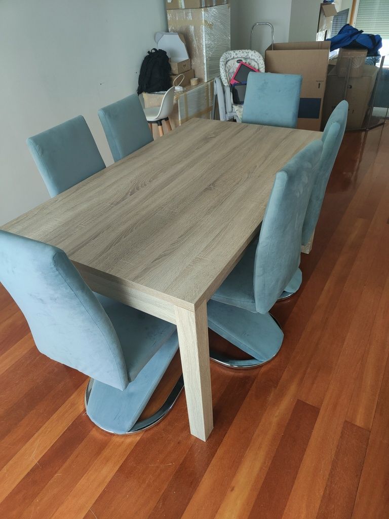 Mesa de sala de jantar mais 6 cadeiras com tecido antigato