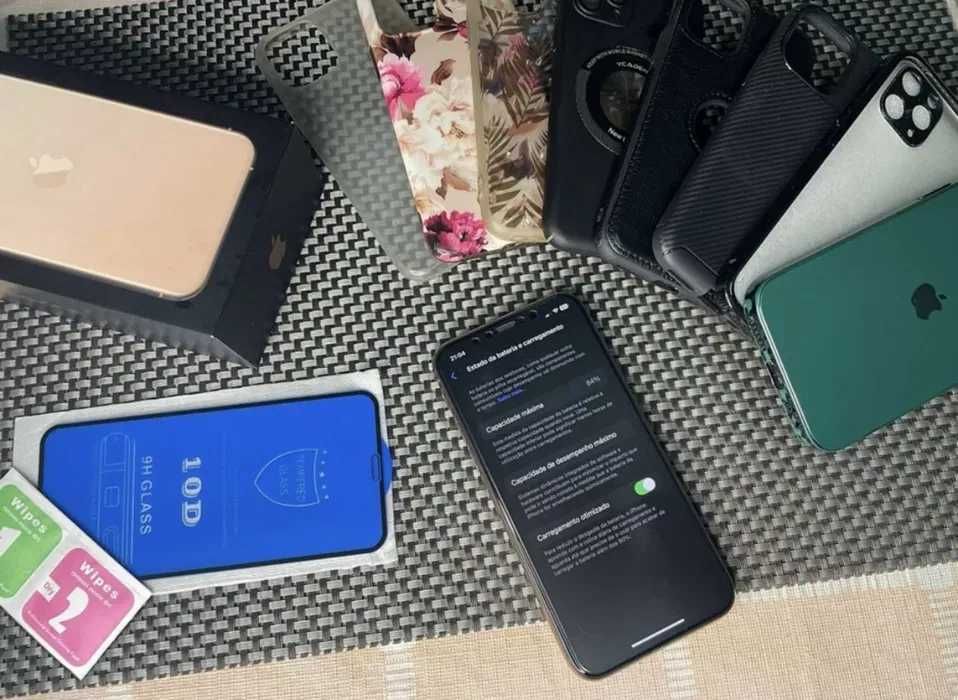 Iphone 11 Pro com caixa