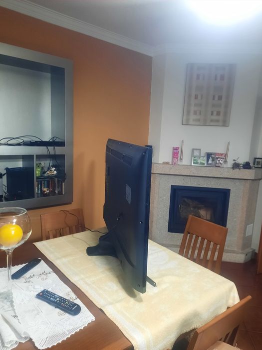 Tv Samsung. Está como nova.