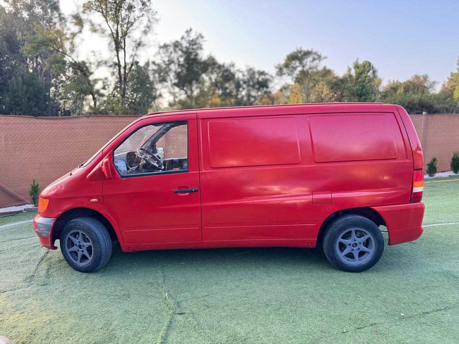 Mercedes-Benz Vito 110 D - 2.3 Diesel (98 cv)