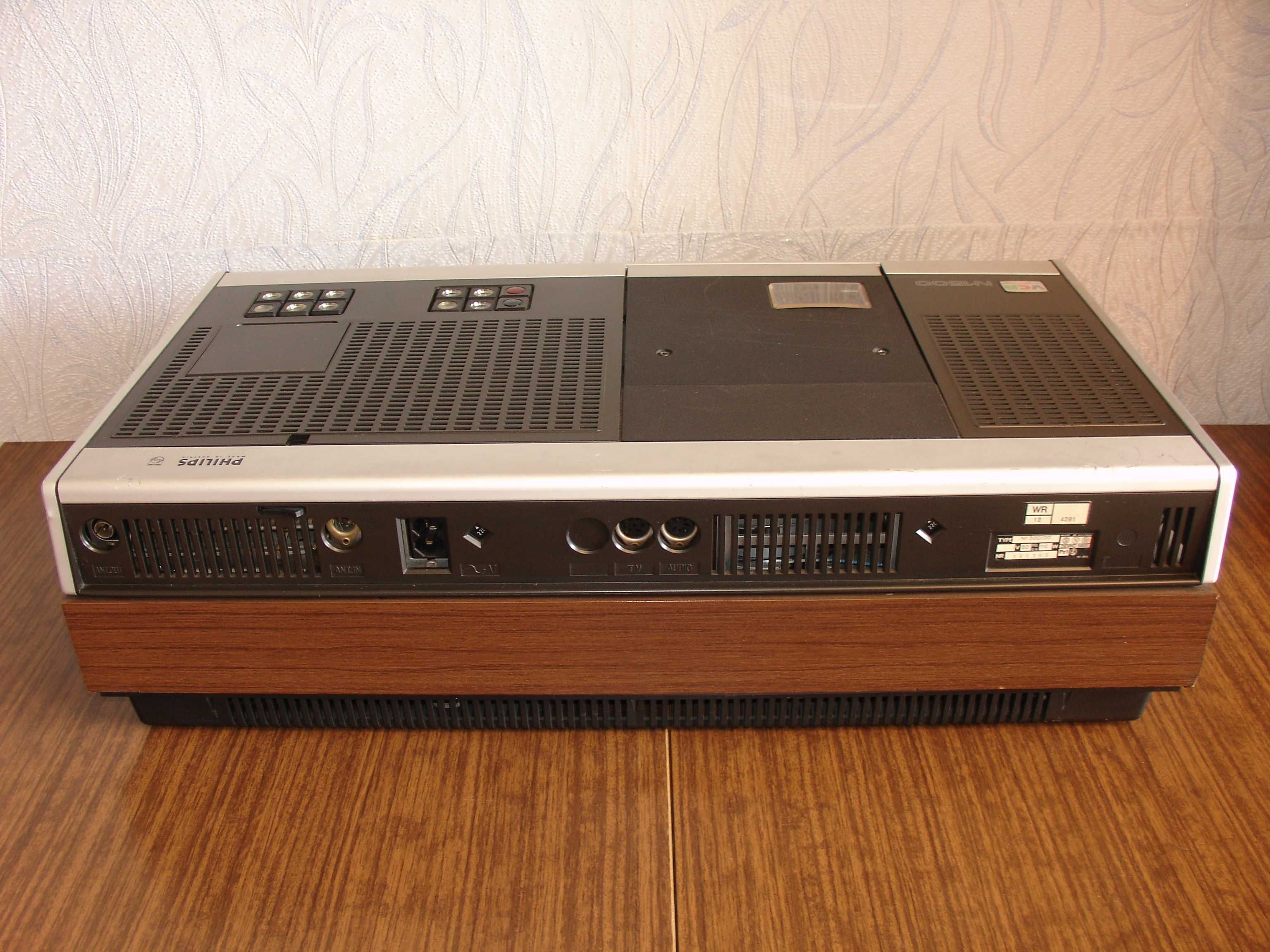Видеомагнитофон PHILIPS N1500 VCR /Austria/1971г.Video cassette VC-45