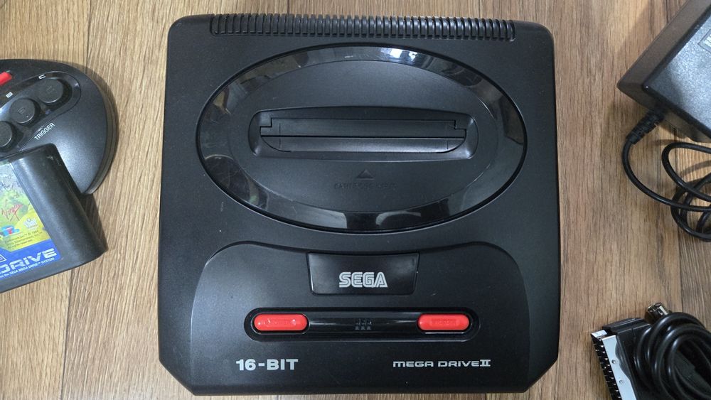 SEGA Mega Drive 2 (PAL)