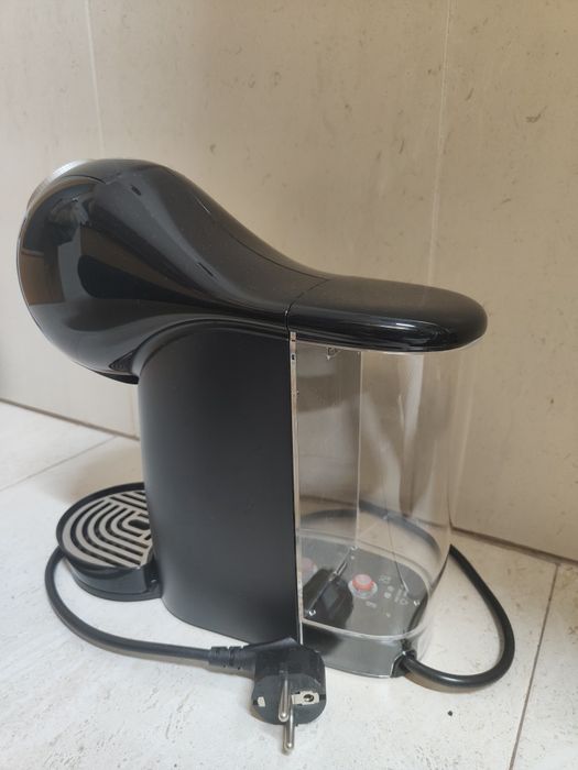 Máquina de Café KRUPS Nescafé Dolce Gusto Genio S Plus KP3408P16 Preto