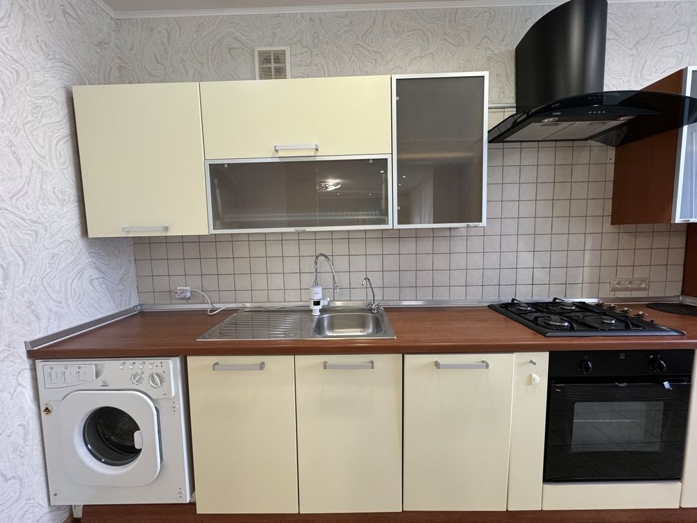 Ж/м Победа, 3 ком.квартира, 92 м.кв, Мандрыковская