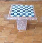 Vendo jogo de Damas em pedra mármore peça única.
