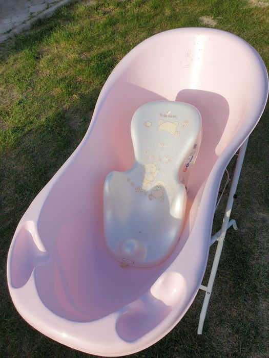 Ванночка для немовлят з підставкою