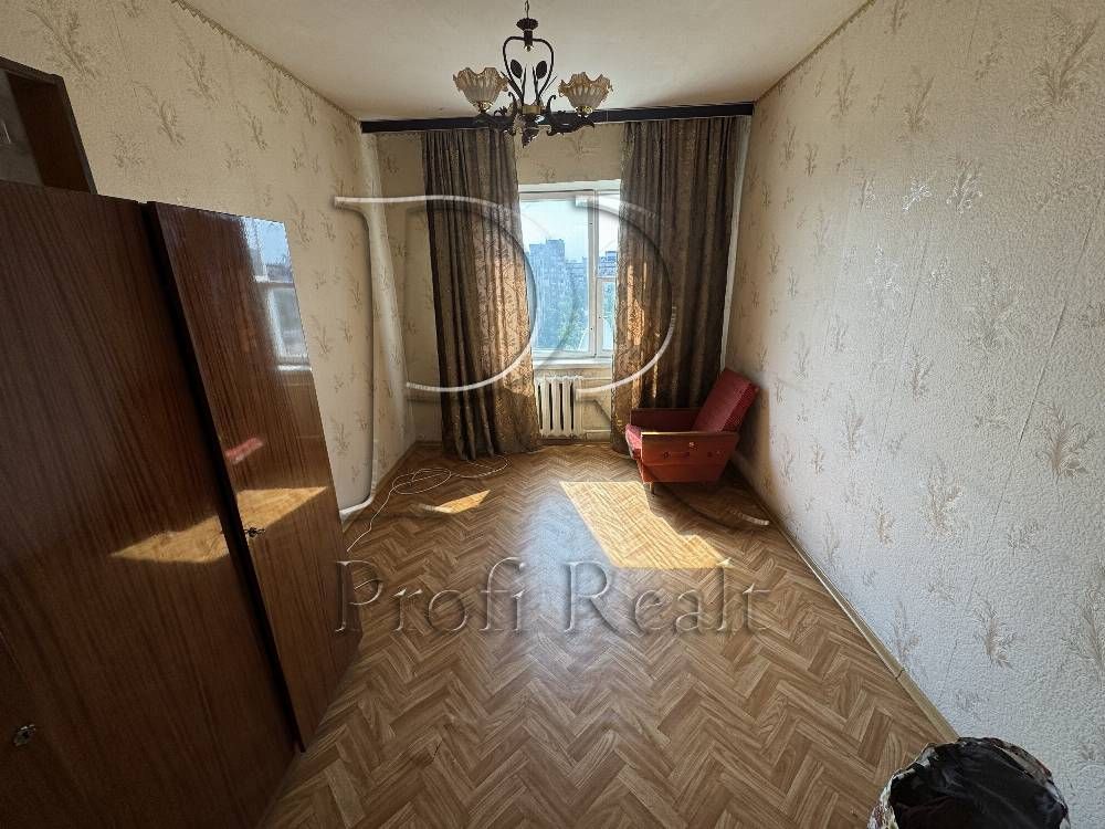 Продаж 3 кімн. квартири Приозерна, метро Оболонь, Почайна
