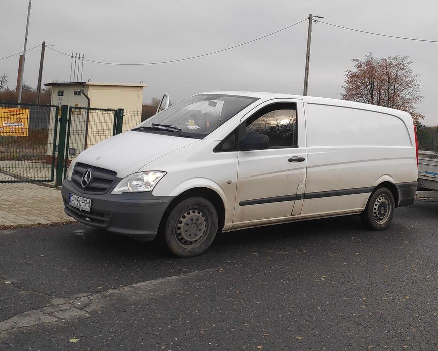 Mercedes Vito long