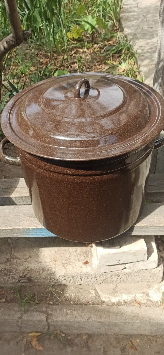 Новая  Эмалированная кастрюля 40 л. Производство СССР