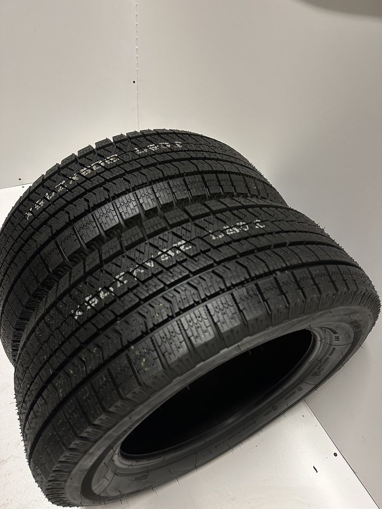 Bridgestone Blizzak Ice 225/55 R16