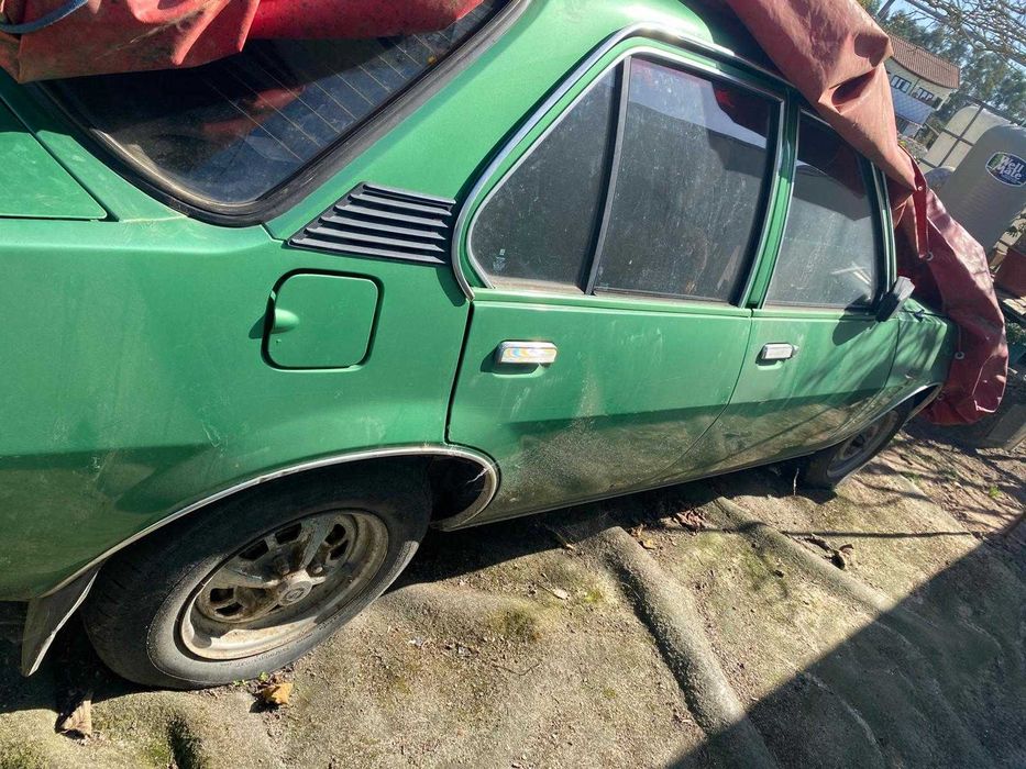 A venda 2 Opel ascona 1987