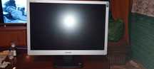 Monitor 22 cale .