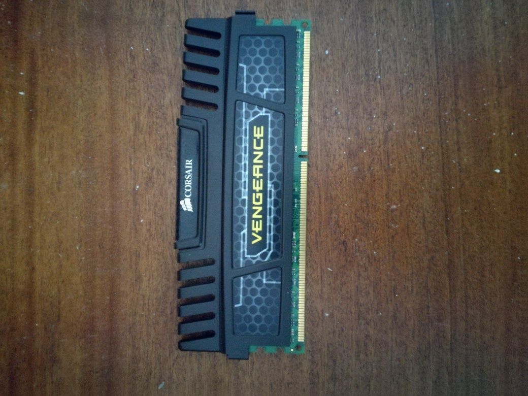 RAM Corsair Vengeance 4GB DDR3