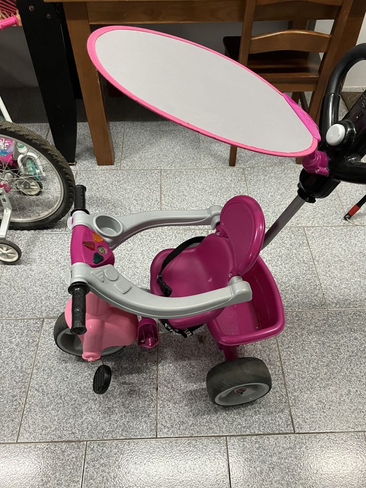Triciclo feber muito bom