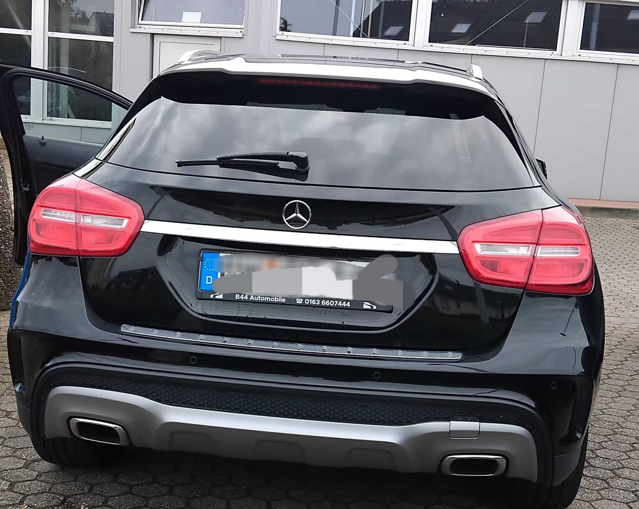 Mercedes benz GLA 200 Street style AMG