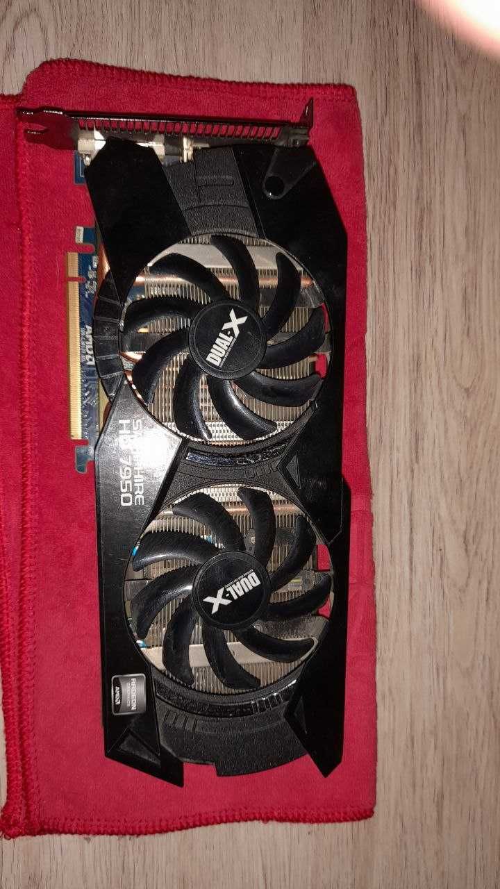 Відеокарту Sapphire Dual-X Radeon 3GB 7950 GDDR5