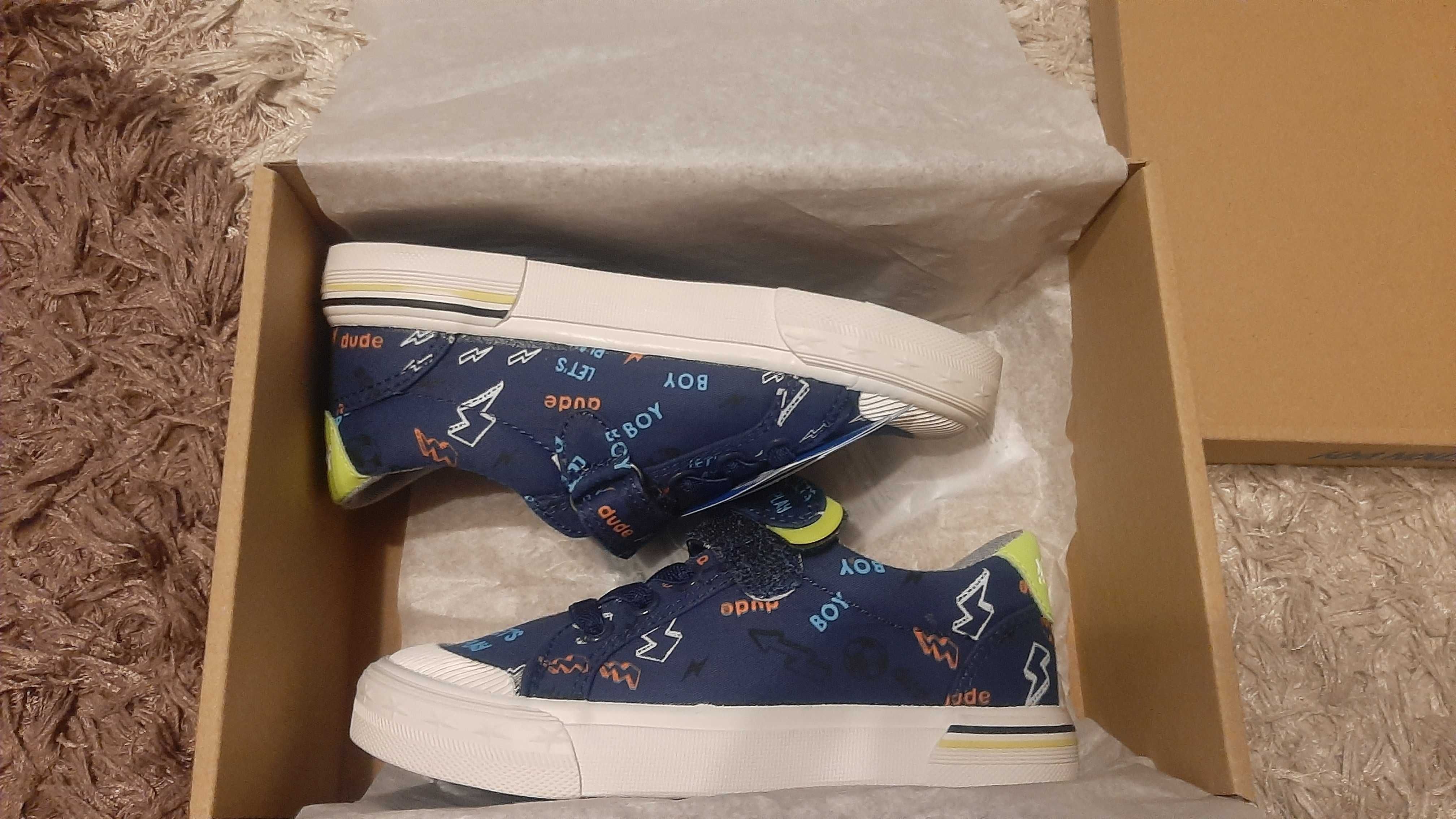 Nowe trampki 27, action boy, buty