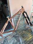 Quadro de bicicleta BTT cross crountry 26 Banshee com garfo marzocchi