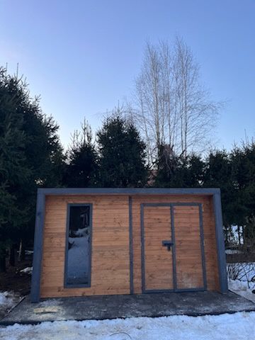 Nowoczesny domek narzedziowy ogrodowy gospodarczy