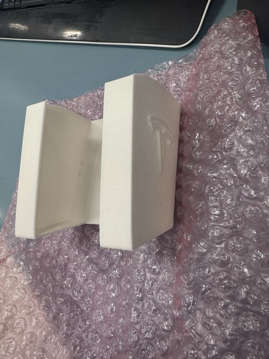 Suporte de parede Tesla