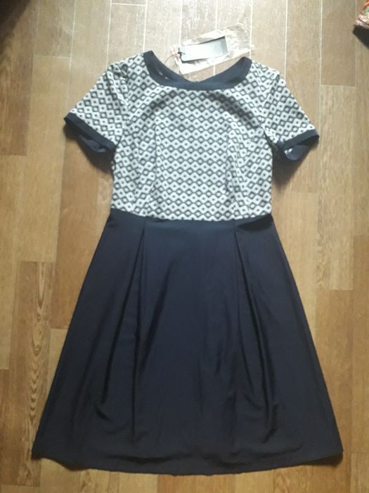 Нова класична сукня AFFARI